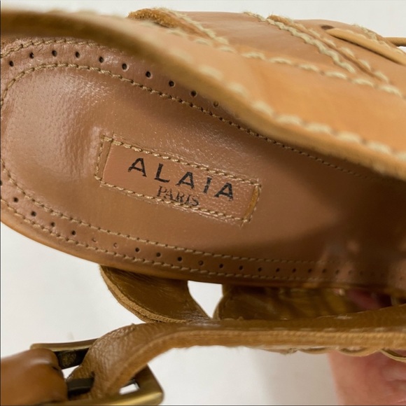 Alaia Paris Strappy Tan High Platform Heels Size 38.5 - Picture 9 of 14